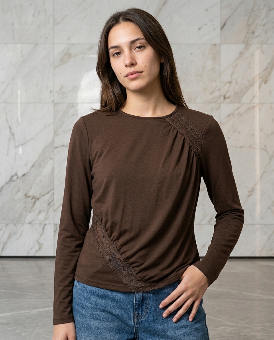 estudio-ai-resultado-4 - 2026-06-10T144838.971 Remera MOKA - Ropa Mayorista CELAVIE