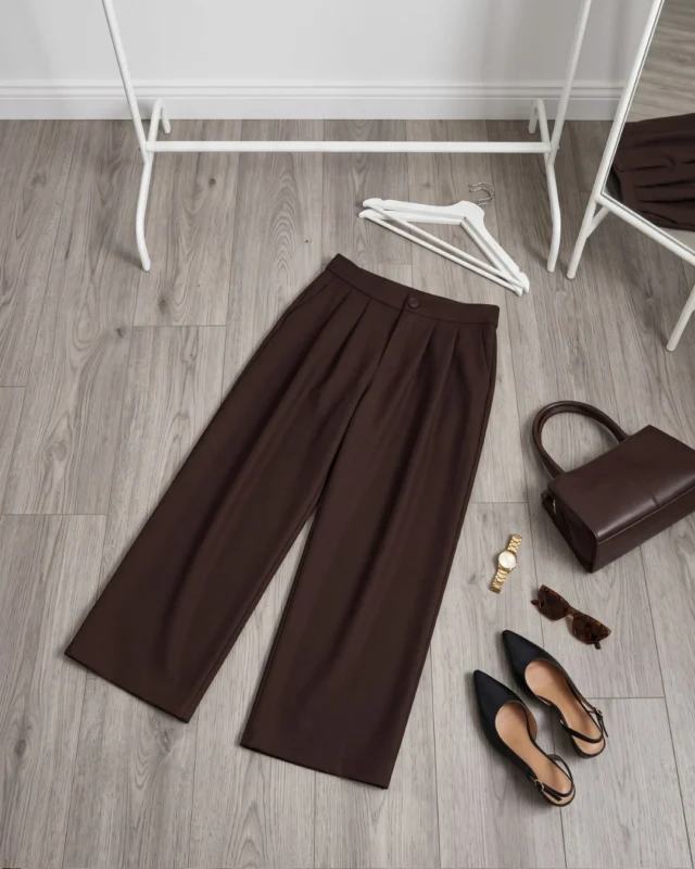 🤎 EL PANTALÓN QUE CAMBIA EL LOOK

Un buen pantalón puede hacer toda la diferencia.

El Sastrero Baggy combina la amplitud que amamos con ese aire sastrero que hace que hasta el outfit más simple se vea mucho más pensado. ✨

�Disponible para venta mayorista. 📦
📲 Consultanos por stock, colores y catálogo completo.

🛍️www.celavie.com.ar
📍Cuenca 544, CABA

#Celavie #avellaneda #primavera🌸 #paratí #ventamayorista