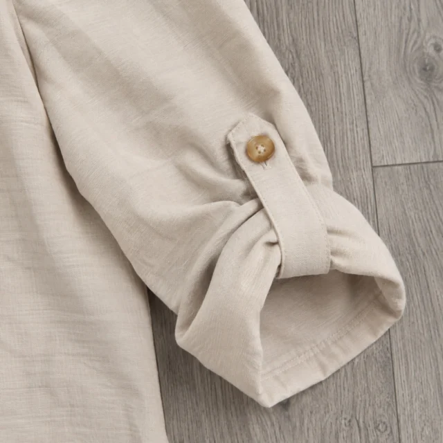 ✨ CELAVIE, UNA MARCA PARA HACER CRECER TU NEGOCIO

Liviana, versátil y con detalles que hacen la diferencia. Su escote en V y sus mangas arremangables la convierten en una prenda ideal para crear looks frescos y cancheros esta primavera-verano. 🌸

�📦Disponible para venta mayorista. 
📲 Consultanos por stock, colores y catálogo completo.

🛍️www.celavie.com.ar
📍Cuenca 544, CABA
🚚 Envíos a todo el país.

#Celavie #avellaneda #primavera🌸 #paratí #ventamayorista